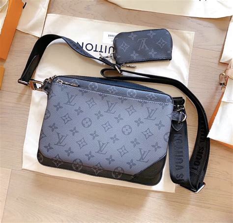 louis vuitton white messenger bag|Louis Vuitton Messenger bag models.